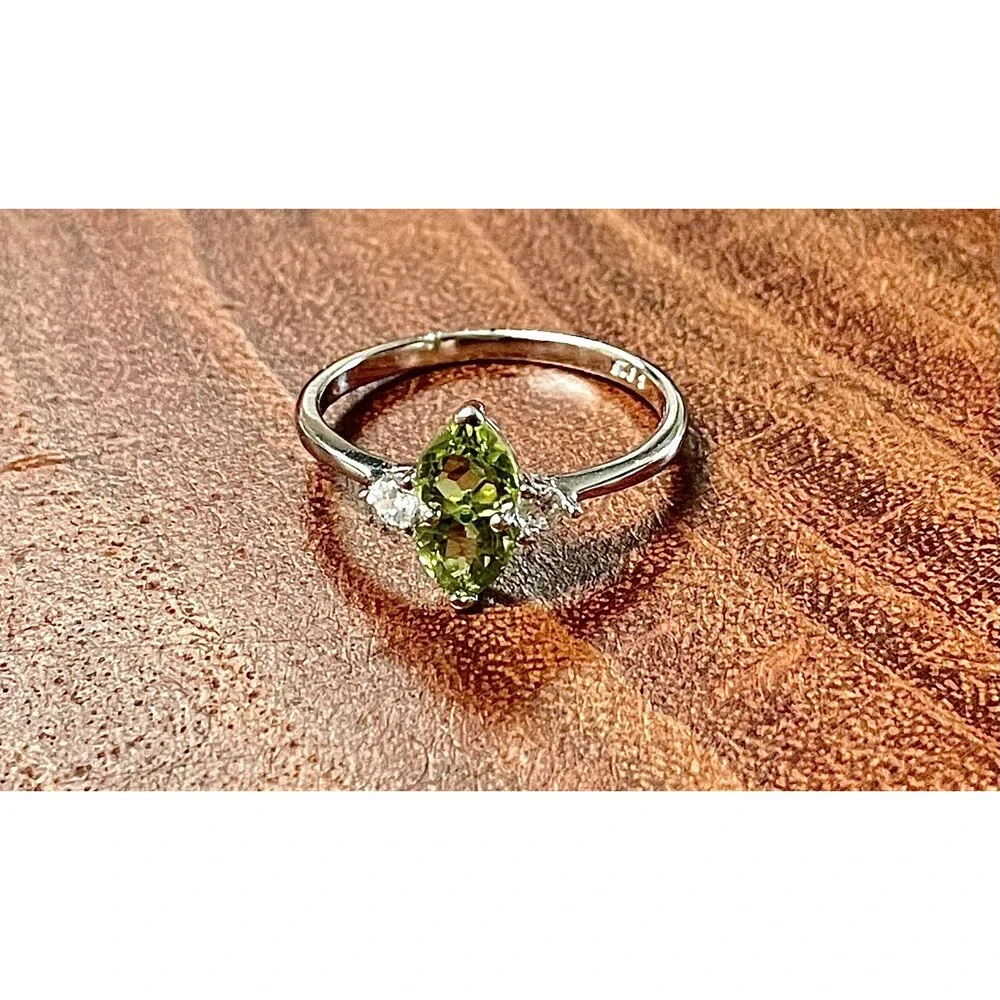 Genuine Natural Peridot Ring Set in 925 Sterling Silver